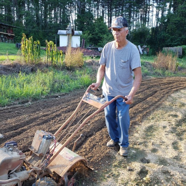 Obituary of Dan T. Wells "Slim"
