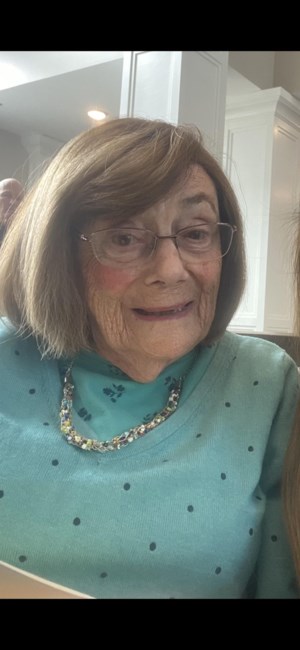 Obituary of Lillian P. Gold