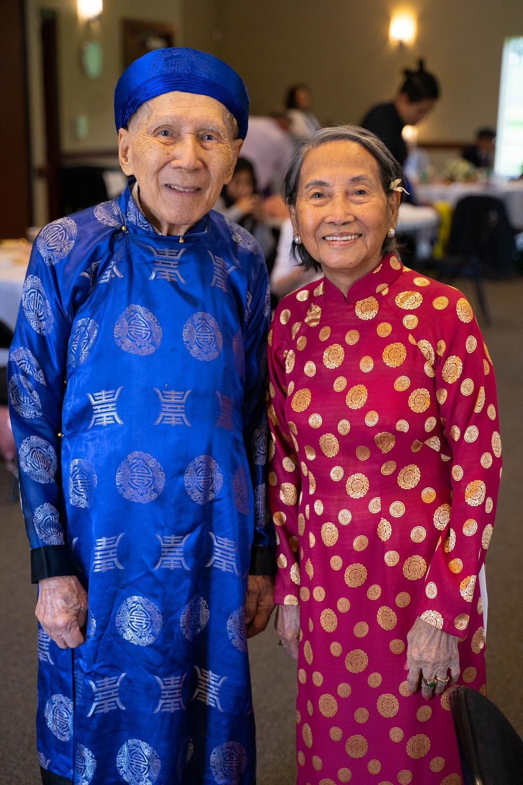 Obituary of Huong Van Le