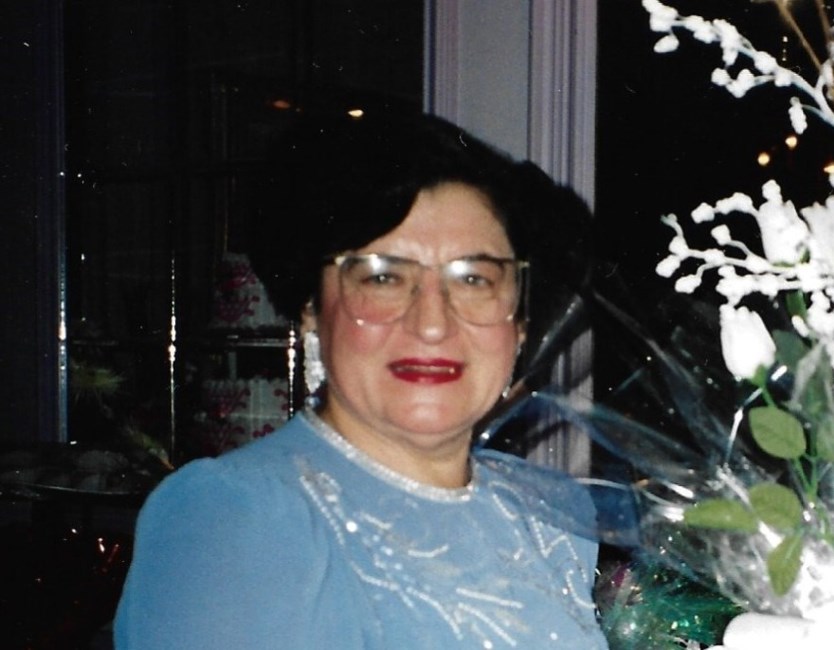 Obituary of Helen Voucanos