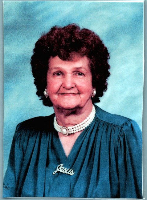 Obituario de June Hogan