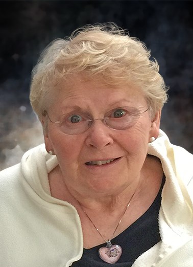Obituary of Shirley Mary Cairns