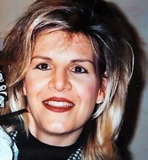 Obituary of Catherine Gail Wahl Honeck