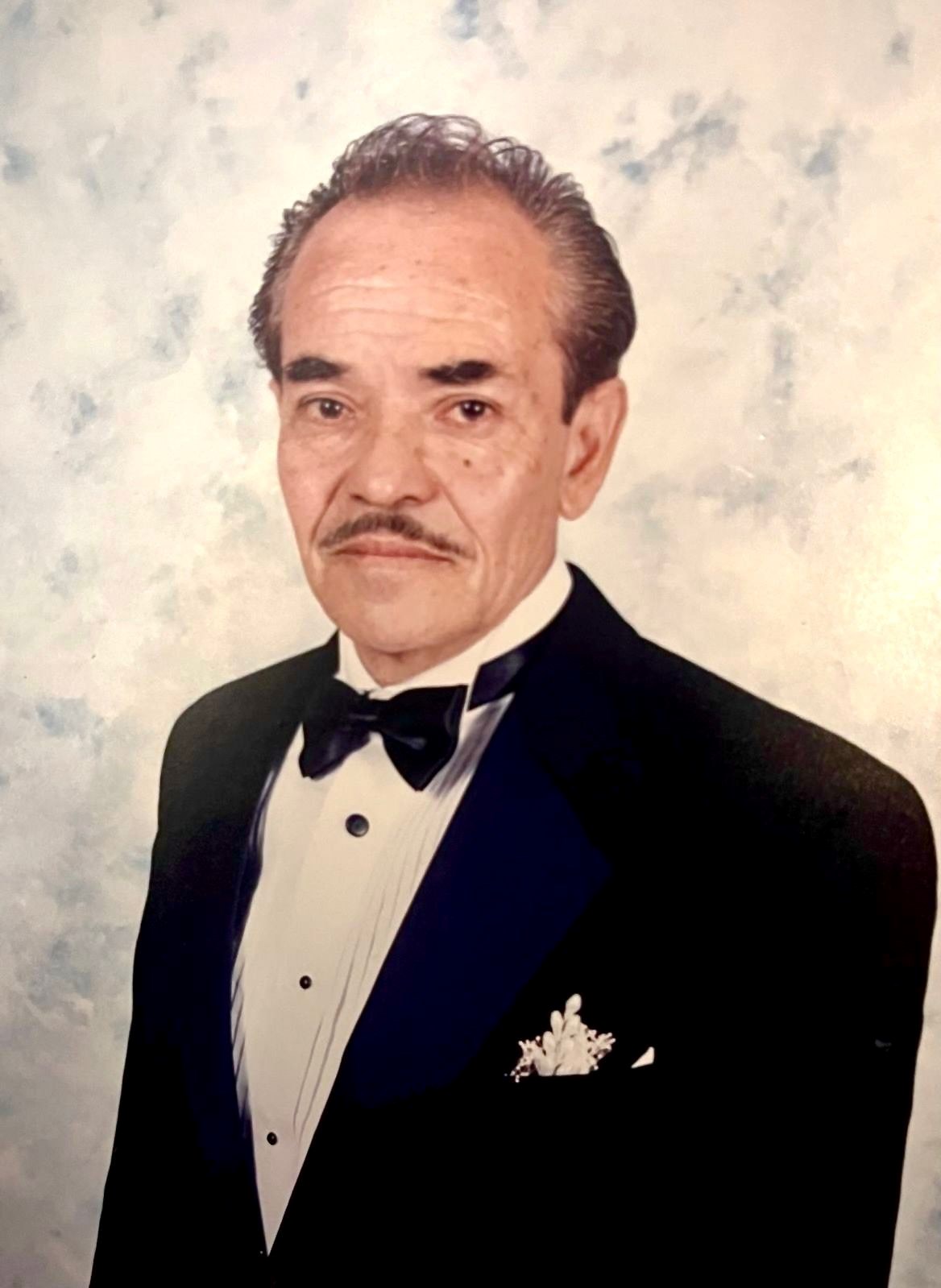 Obituary of Jose Luis Mendoza