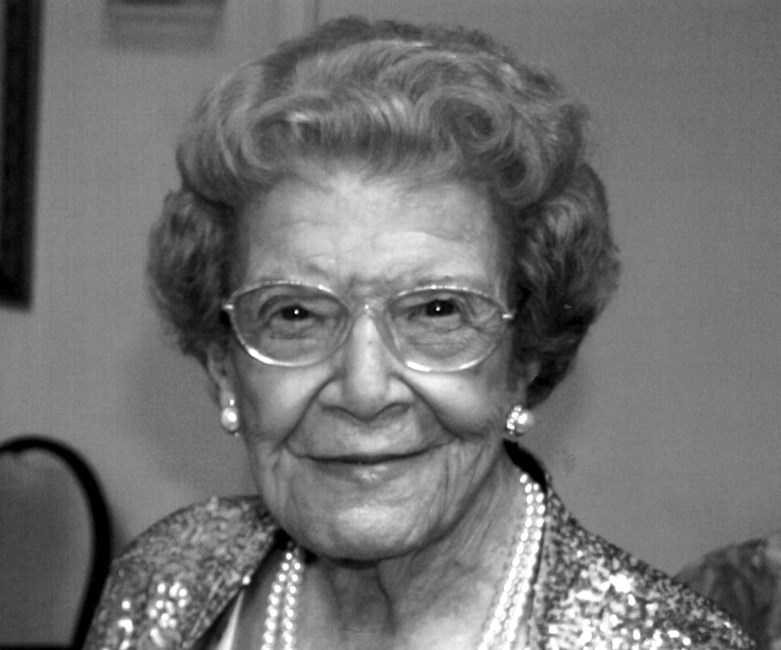 Avis de décès de Annie Bess Roberts Hinton