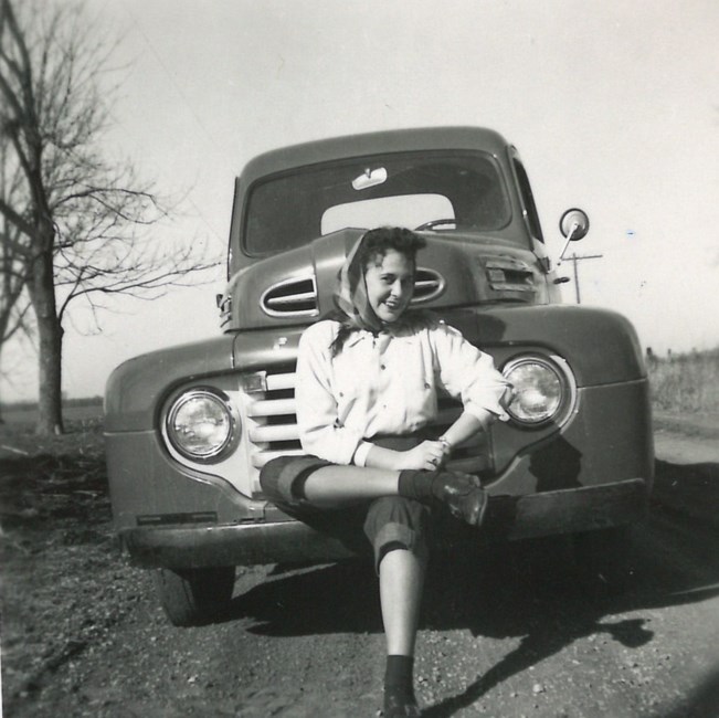 Obituary of Yvonne Tracy