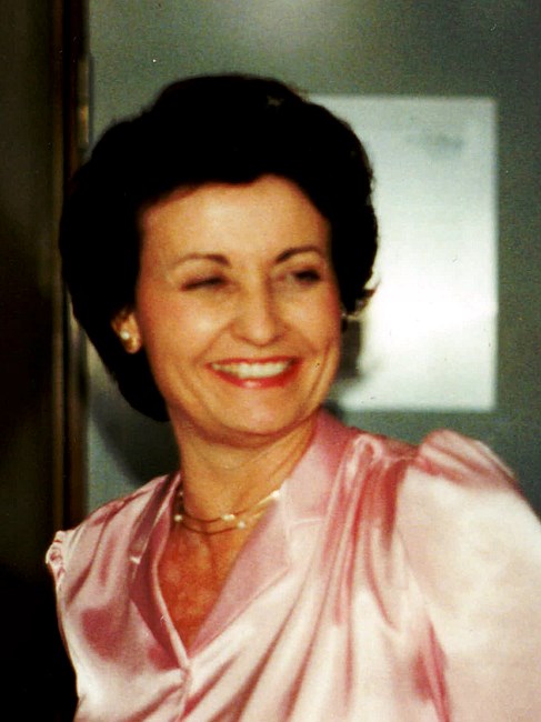 Obituary of Dorothy Dowling Hartley