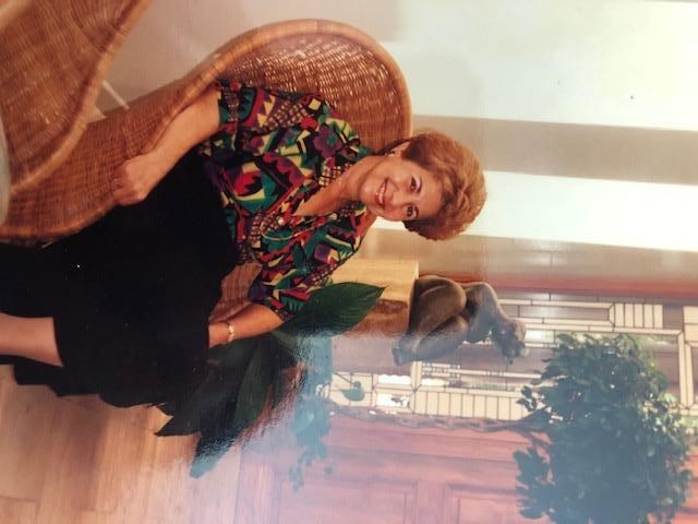 Obituary of Sara Quincoses