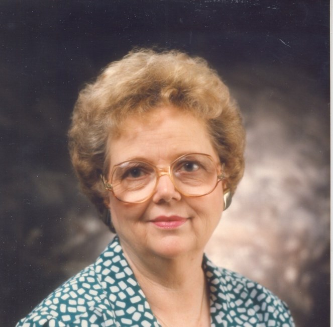 Obituary of Esther Holden