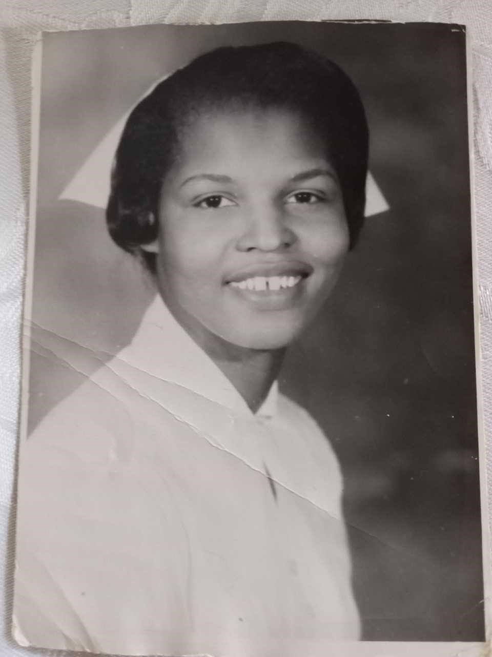 Obituary of Theodosia Gray Harvey