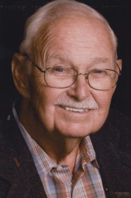 Obituary of Arthur Martin "Papa" Stuhr Jr.