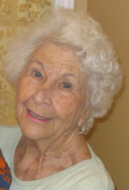 Obituary of Esther Carmie Russell