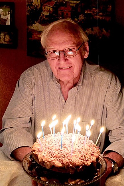 Obituary of Ervin Gustav Holle