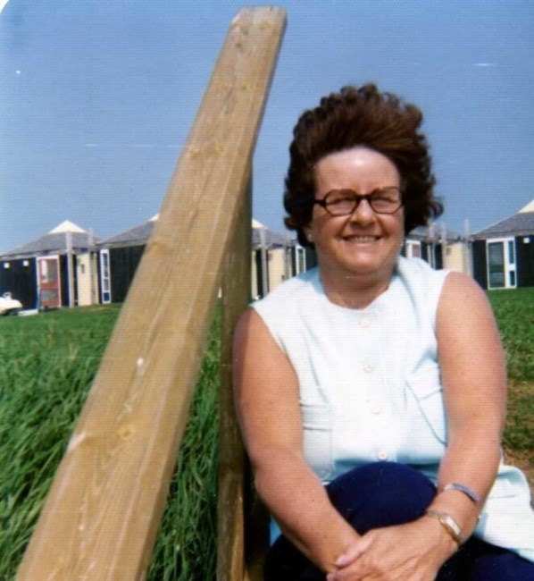 Obituary of Evelyn Clare Kennedy