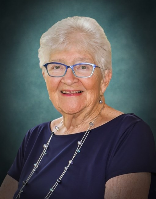 Obituario de Barbara Joyce Lovell