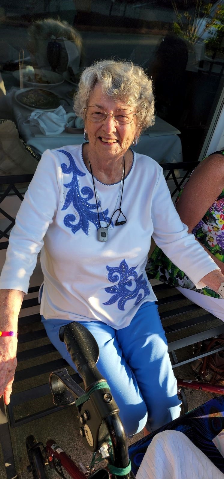 Obituary of Edna Daphne Williams