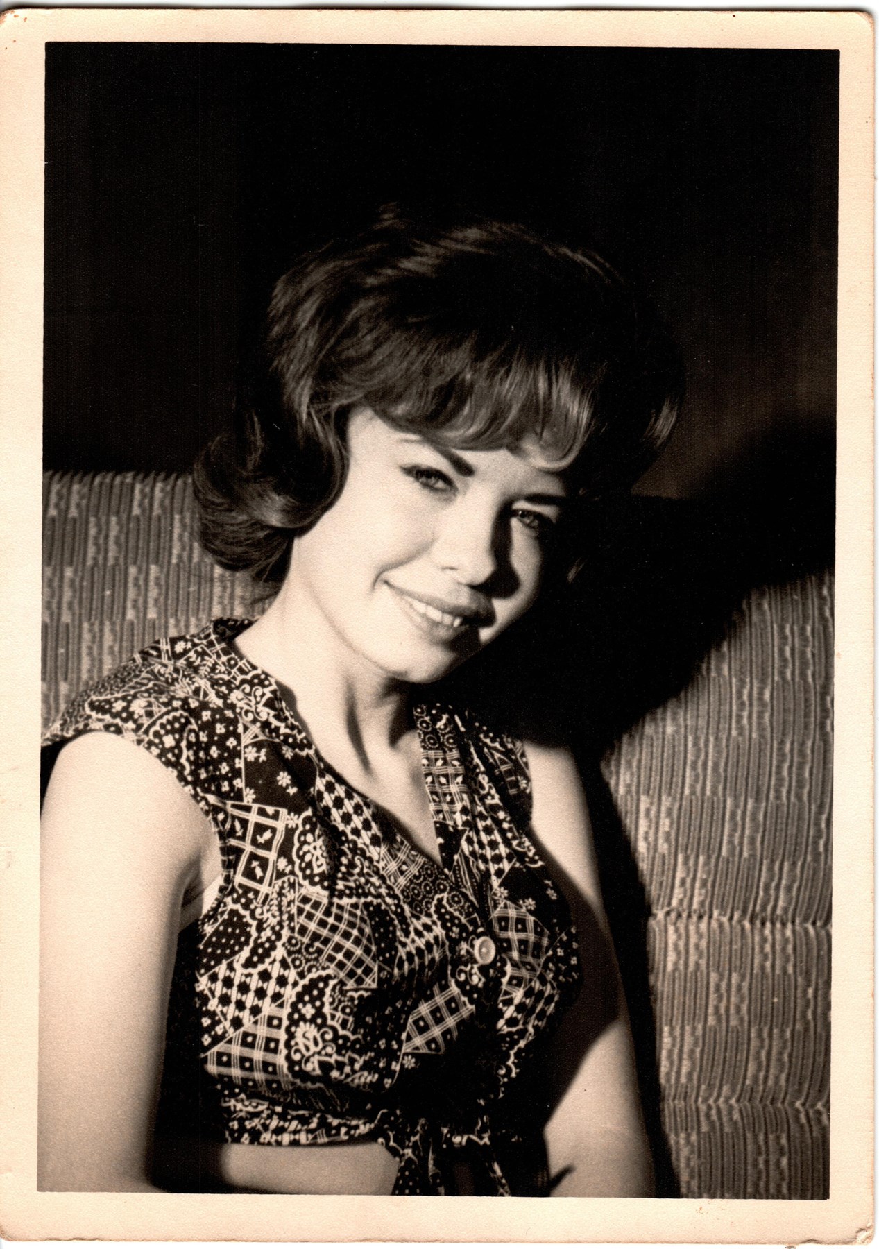 Obituary of Beverly Lyons