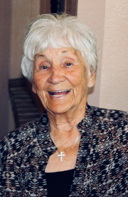 Obituario de Velma Marie Holzkamper