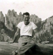 Avis de décès de Edward Almarion Minnick