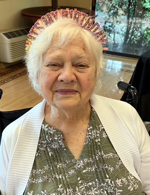 Obituario de Lois Yvonne Cresap