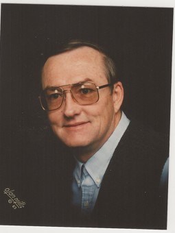 Avis de décès de John A. Nichols