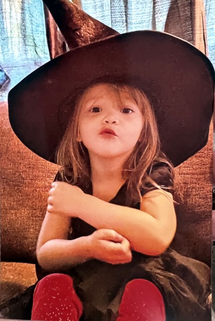 Obituary of Violet Evelyn Maureen MacDonald