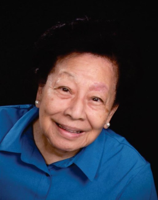 Obituario de Esther Lew