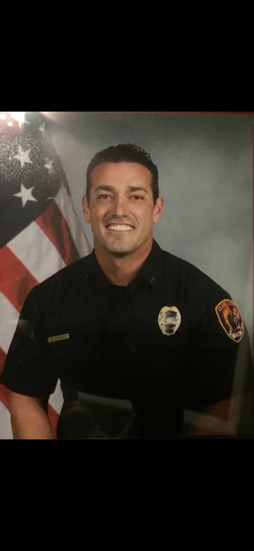 Obituario de Deputy Fire Chief Warren Dalton Whitney