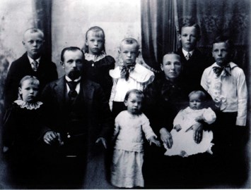 Obituary of Ruth E. Petersen Sfura