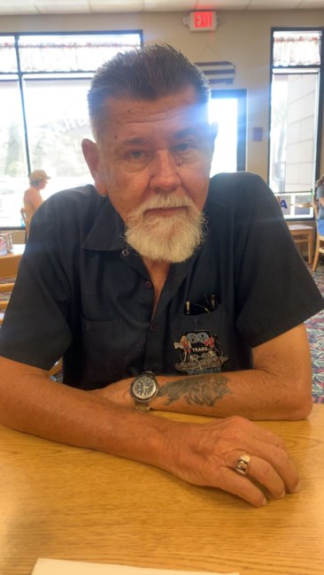 Obituario de Robert B Steele