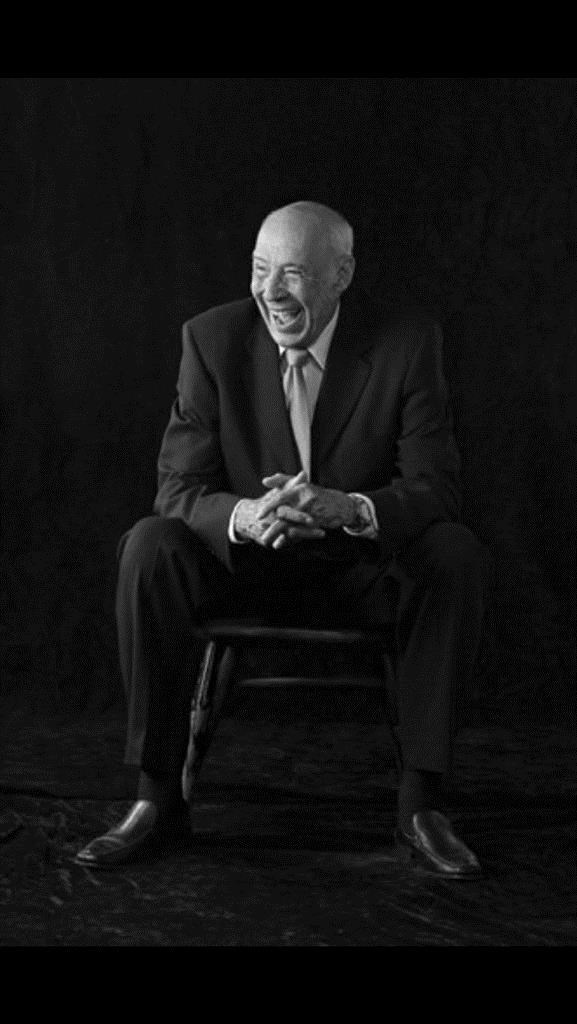 Obituary of Reynaldo Miravalles