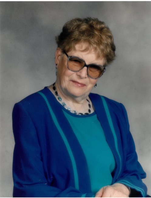 Obituary of Dorothy Evelyn Gray