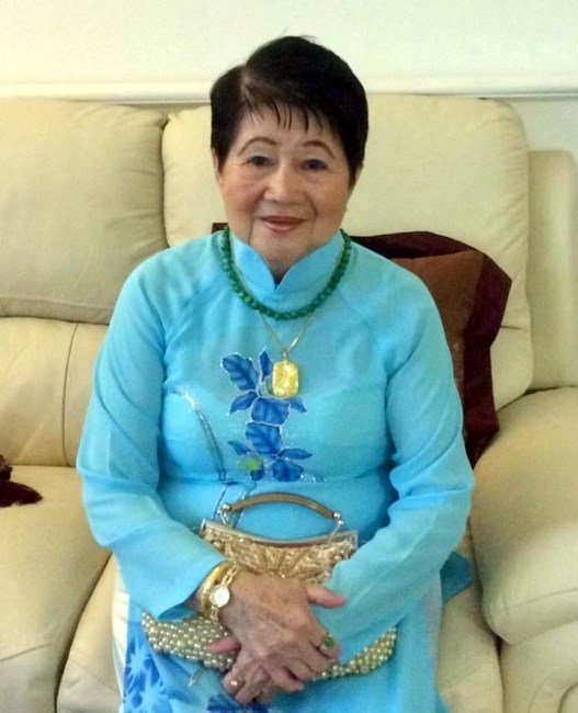 Obituary of Hoa Phan