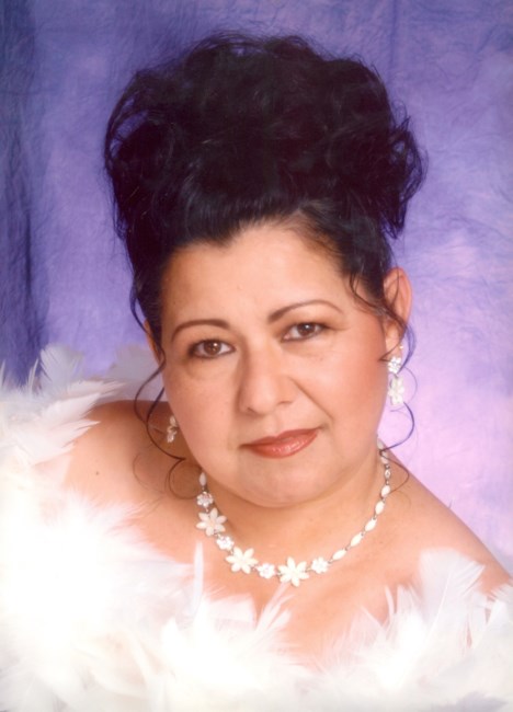 Obituary of Maria Elena Mendoza