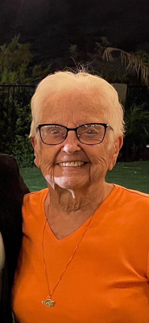 Obituary of Beverly Woodmansee