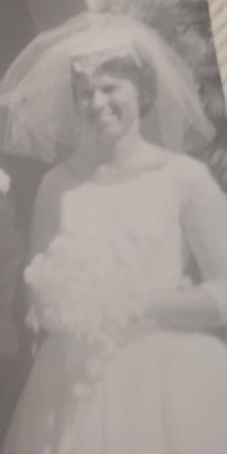 Obituario de Constance Ethel Roth