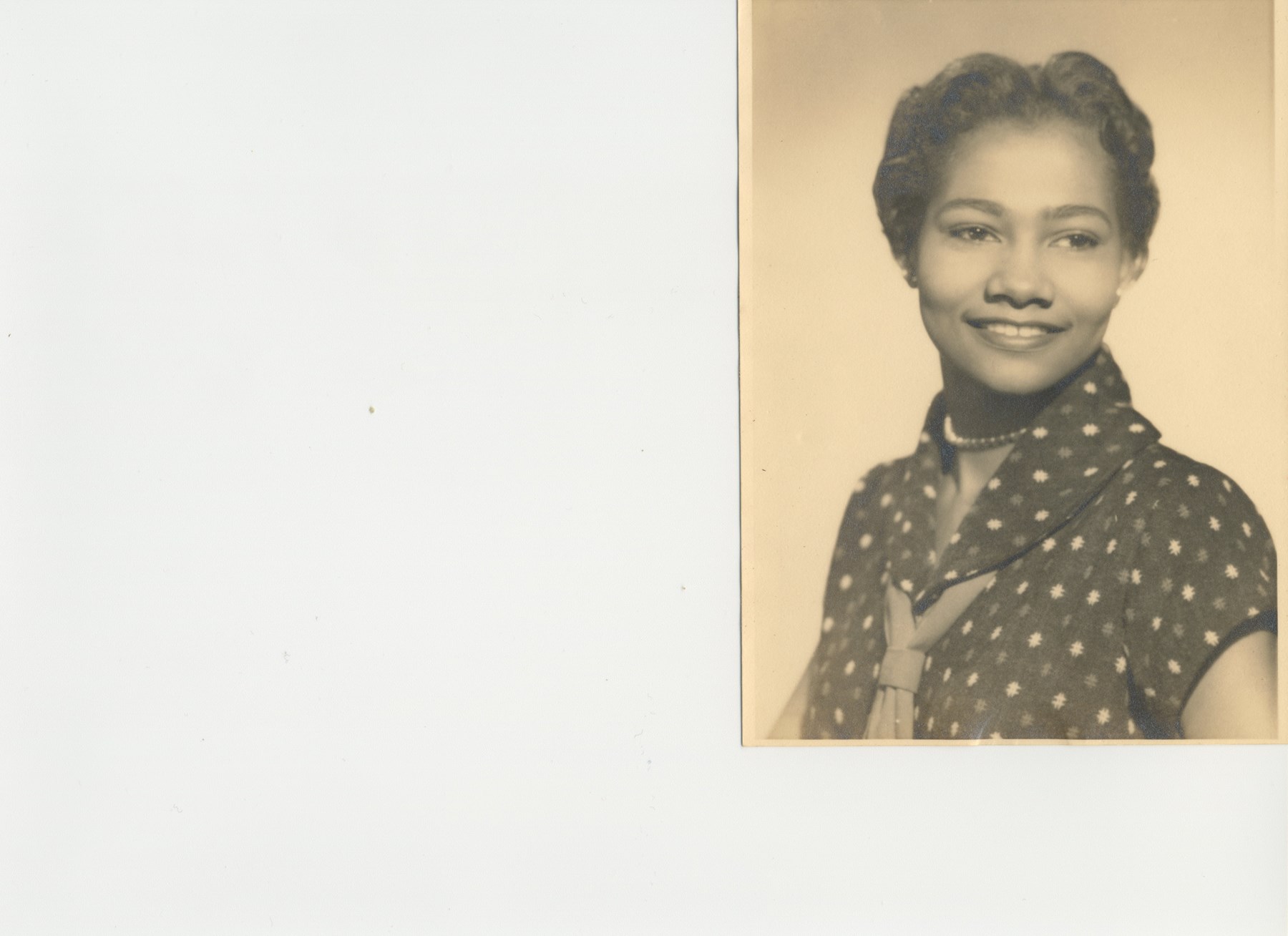 Obituary of Mercedes Elinore Godette