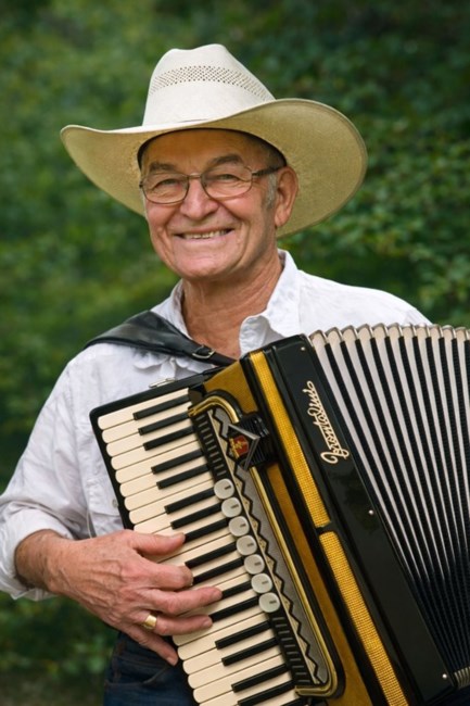 Obituario de Zoltan Liba