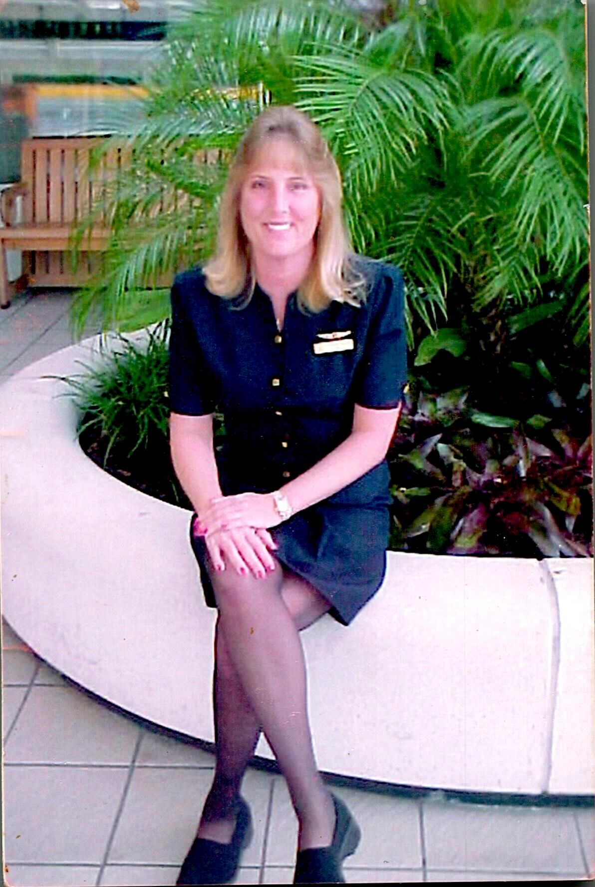 Obituary of Lori Beth Hobson