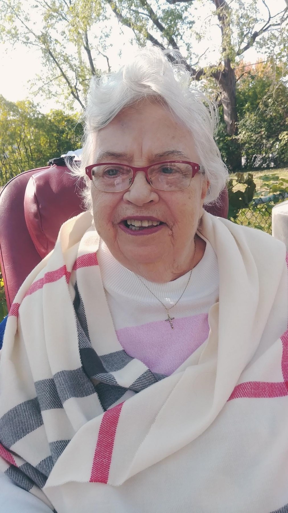 Obituary of Bernadette Hughes (nee MacDonald)