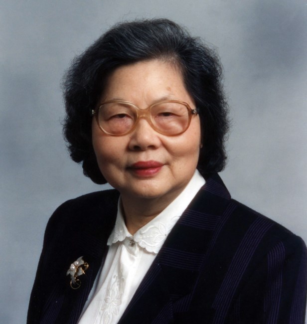 Obituario de Mrs. Yung Hua Hou