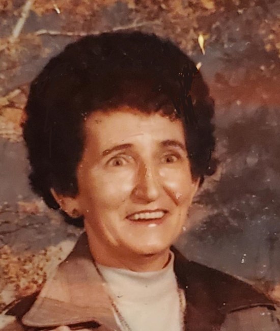 Obituario de Betty Sue Holcomb Watson