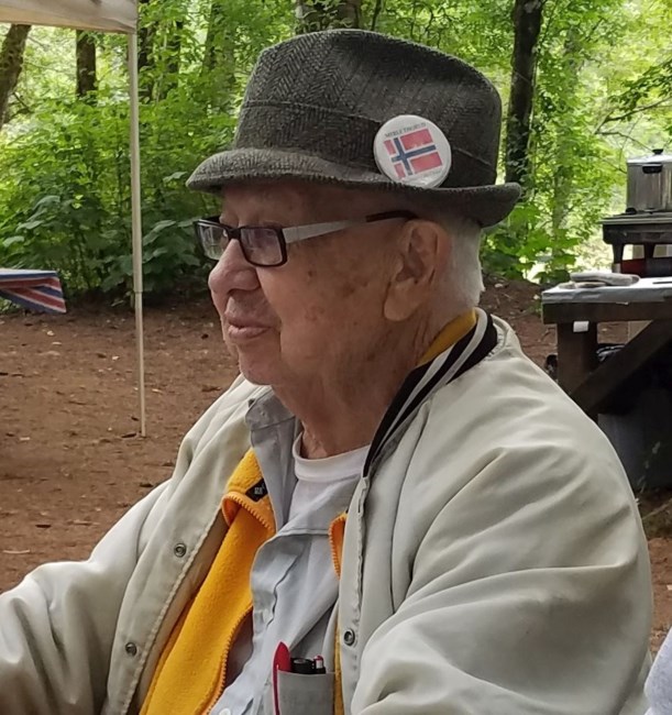 Obituary of Merle Everett Thorud