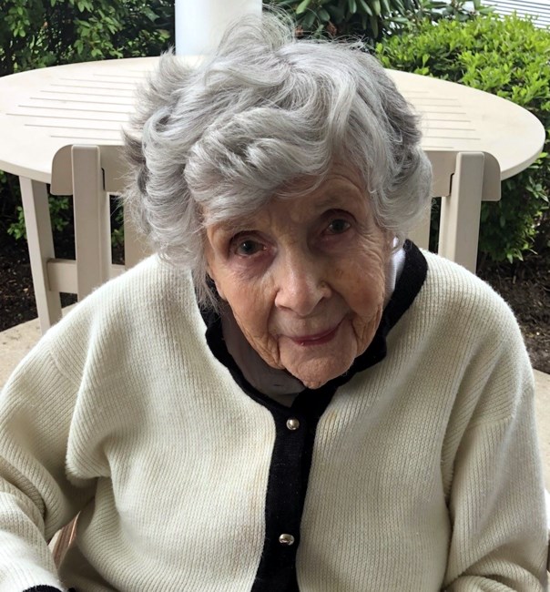 Obituary of Doris Sievewright Salmond