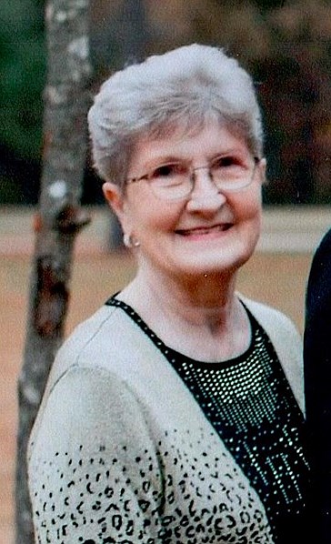 Obituary of Jacquelin Kennedy Adams