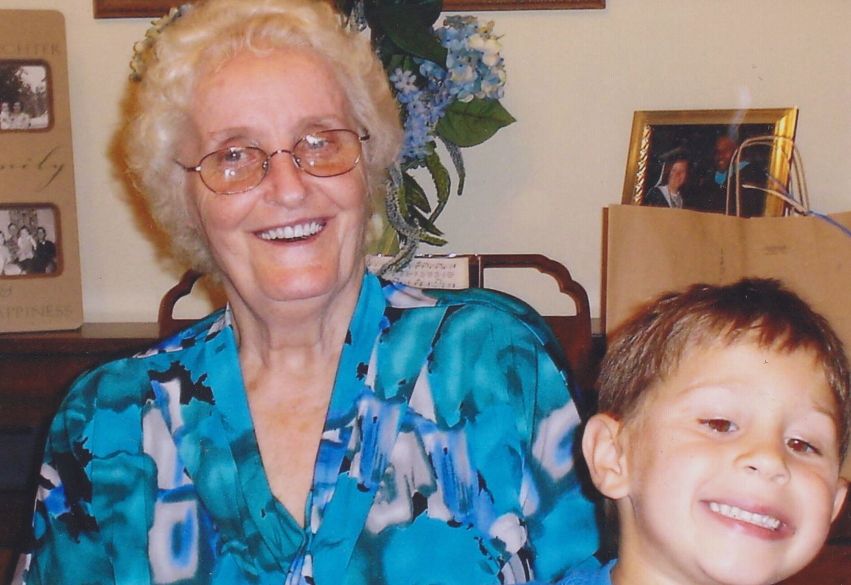 Obituary of Aileen Evyon Langley