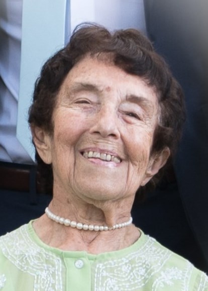 Obituary of Violet Nazareth Tracey