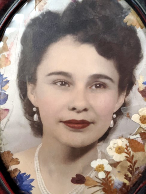 Obituary of Della Mae Showell