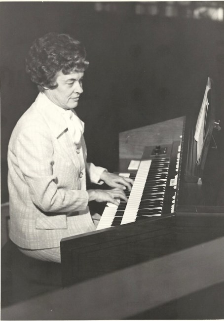 Obituary of Martha M. Bowlus