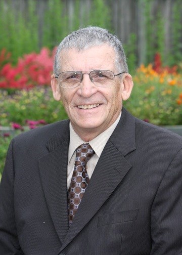 Obituary of Douglas Manson Halcrow